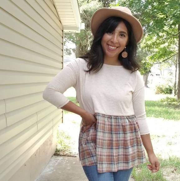 MIX & MINGLE TAN PLAID SHIRT TOP - Picture 4 of 5